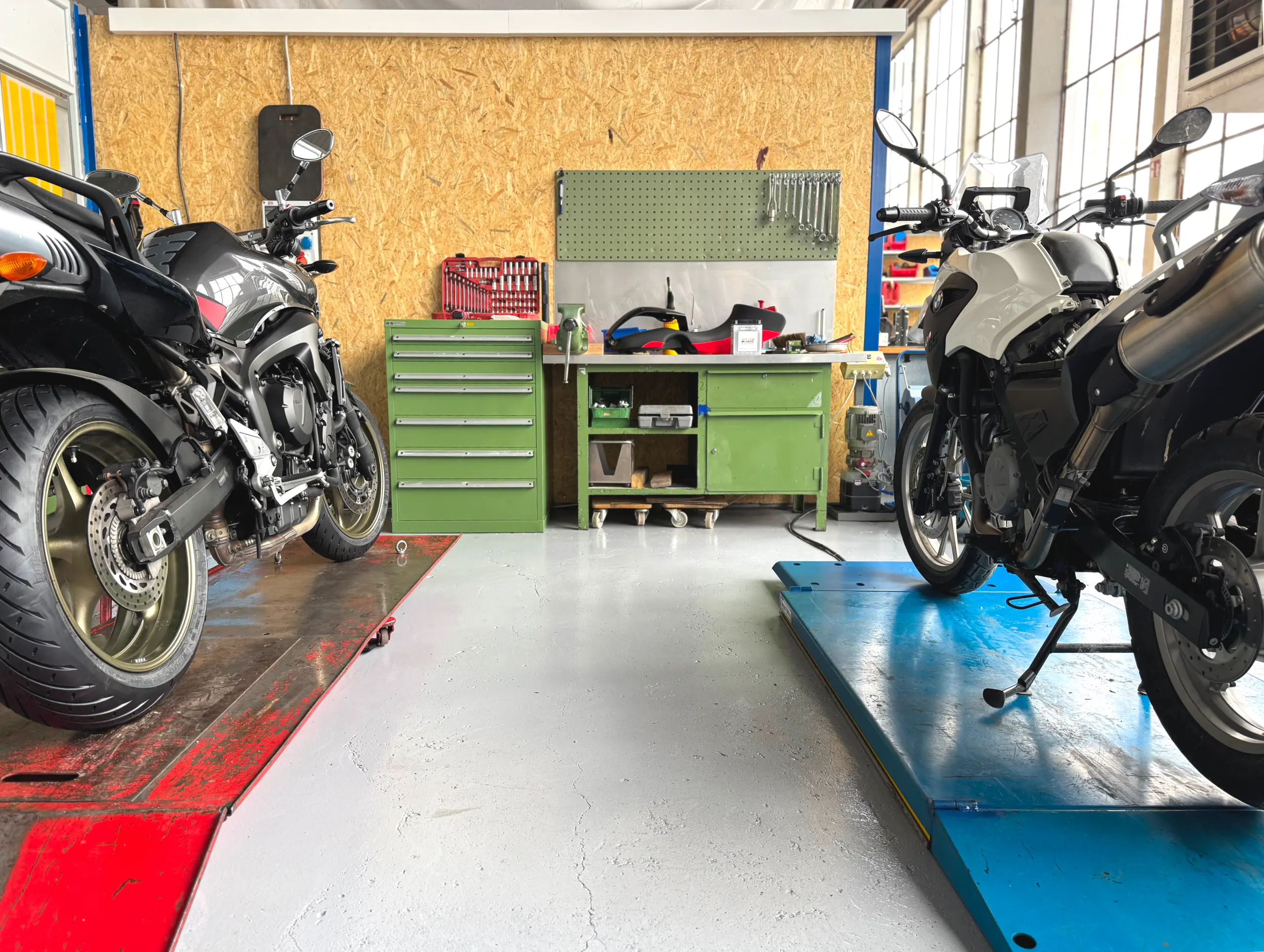 MotorradMax Motorradwerkstatt Konstanz oelwechsel